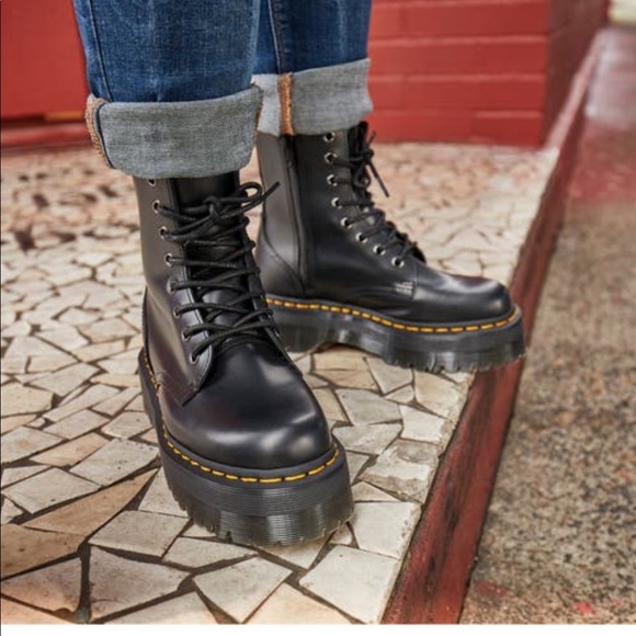 Dr. Martens Shoes - Dr Martens Jadon black lace up combat boots sz 7
